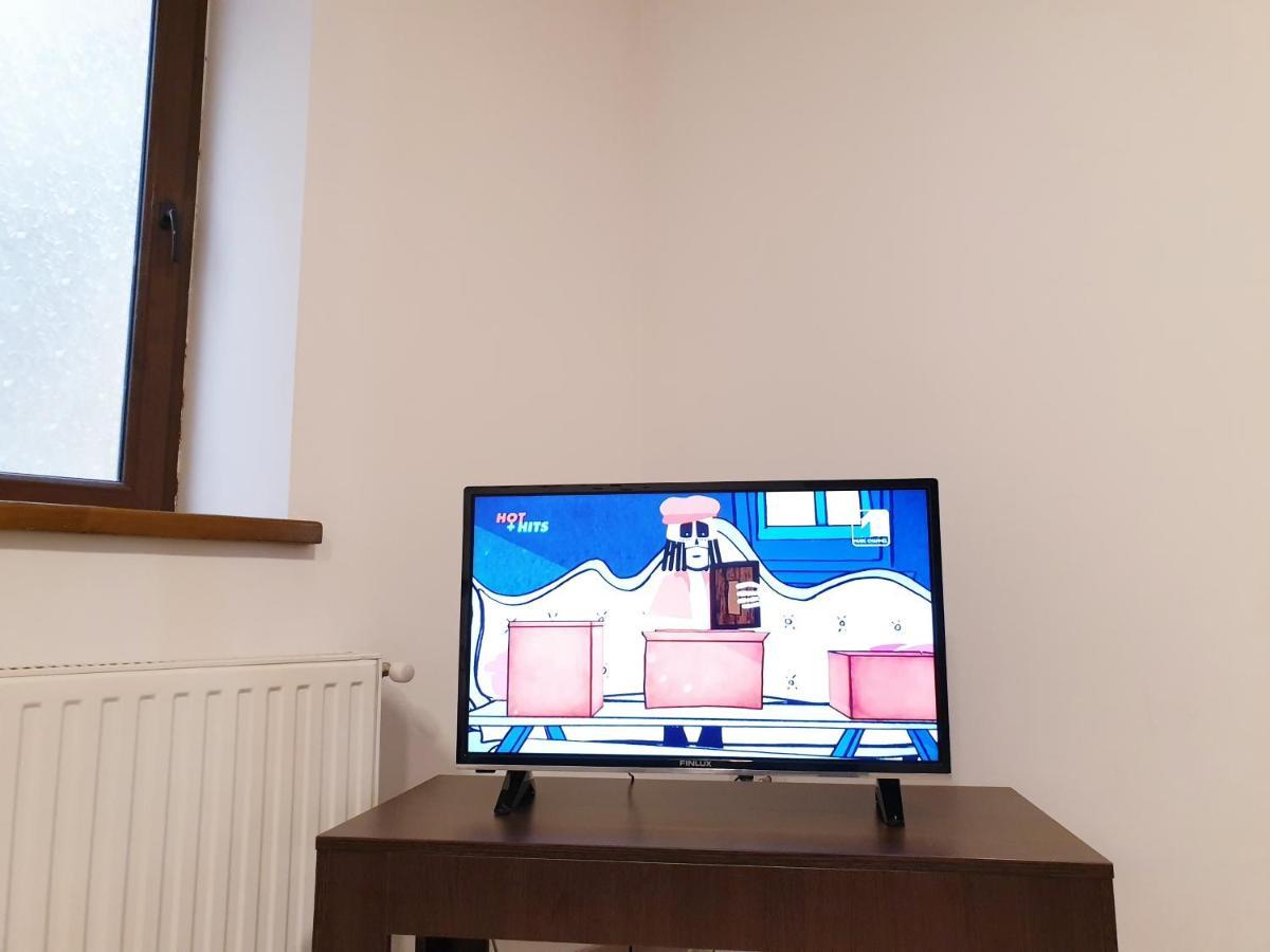 Apartment Cazare *