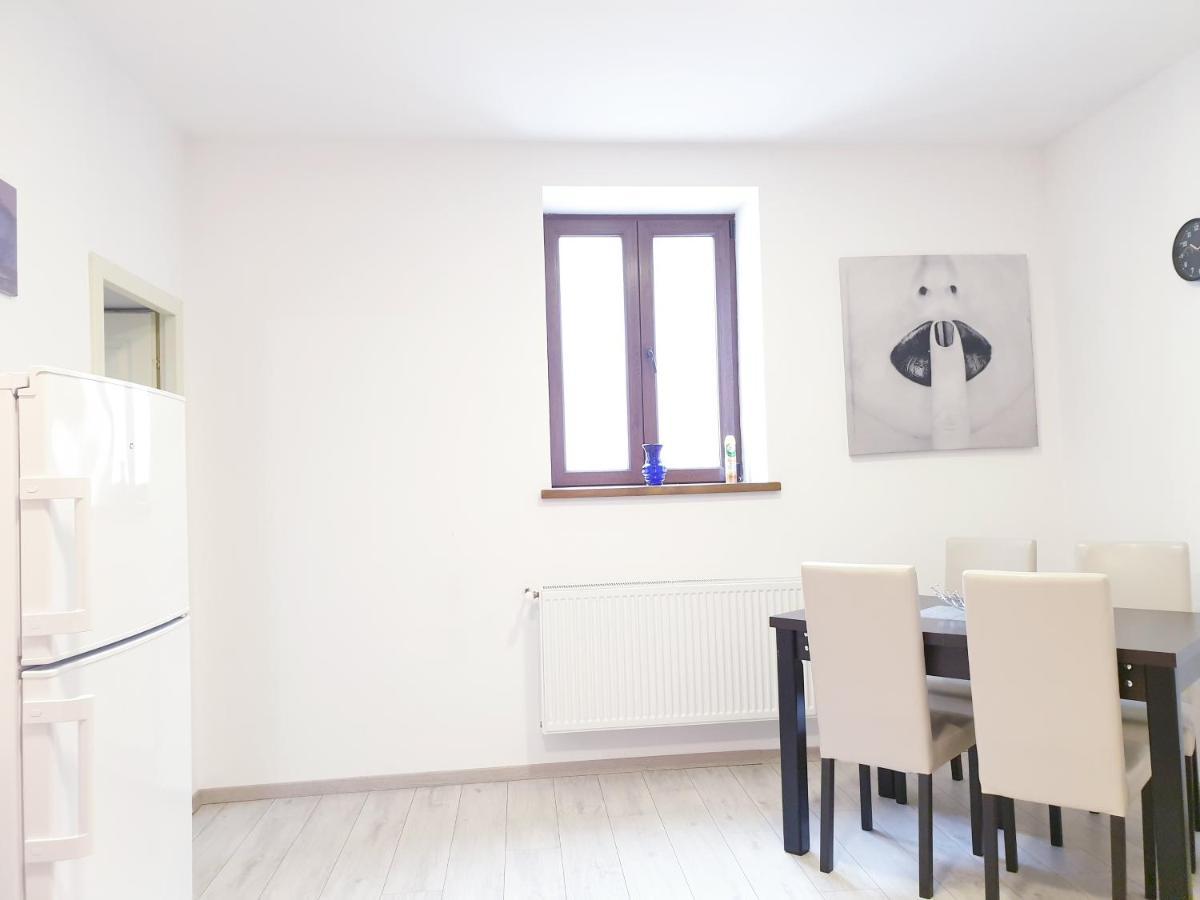 Cazare Apartment